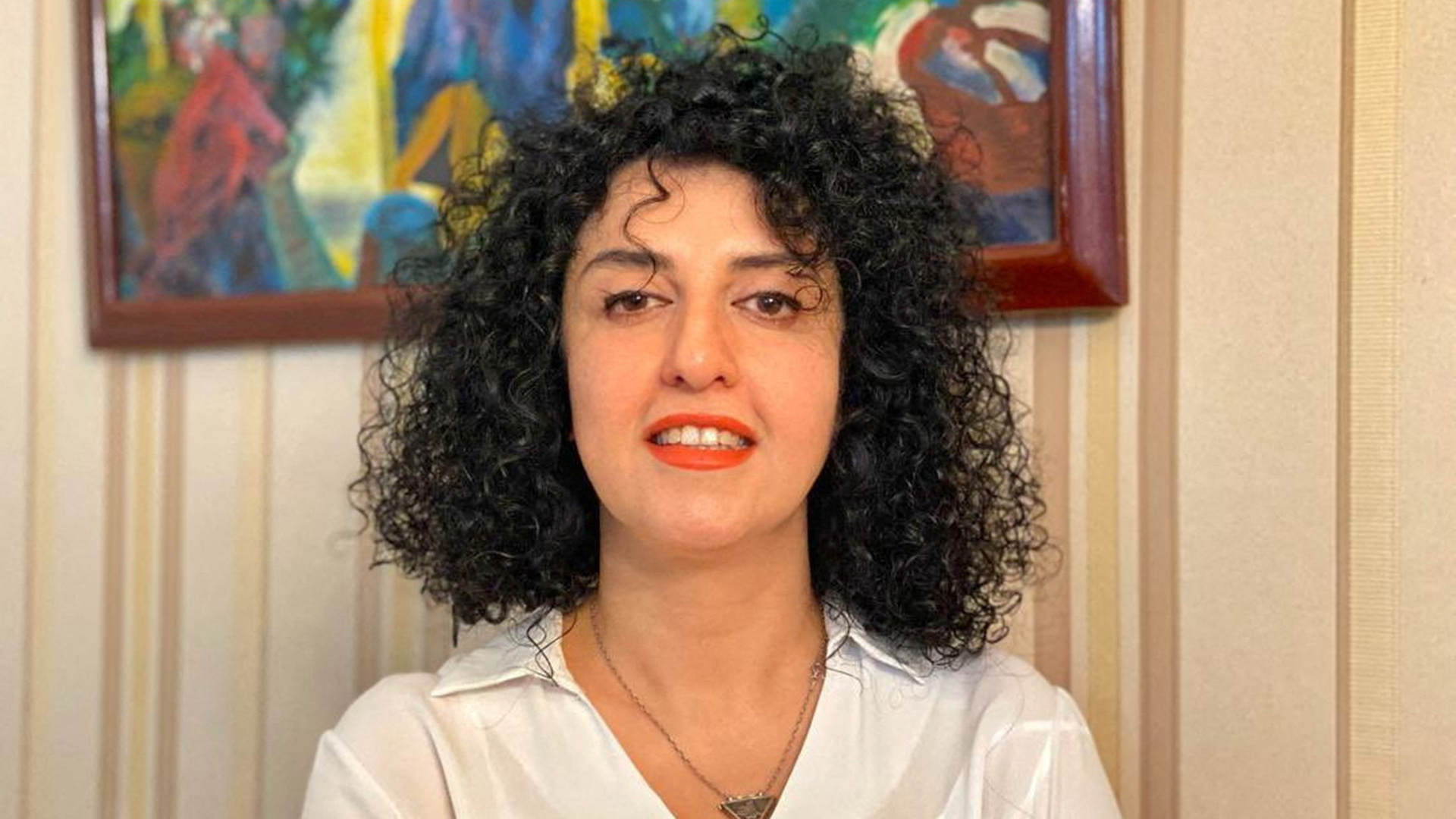 Σε κίνδυνο η ζωή της Ιρανής νομπελίστριας: Έκκληση στις Αρχές για μεταφορά σε νοσοκομείο της Τεχεράνης