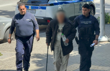 Θεσσαλονίκη: Στον ανακριτή ο 67χρονος που εισέβαλε με σφυρί σε υποκατάστημα τράπεζας