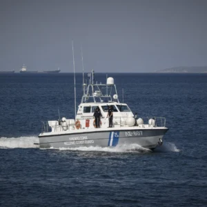 Ικαρία: Σορός γυναίκας εντοπίστηκε σε βραχώδη ακτή στην παραλία Κεραμέ
