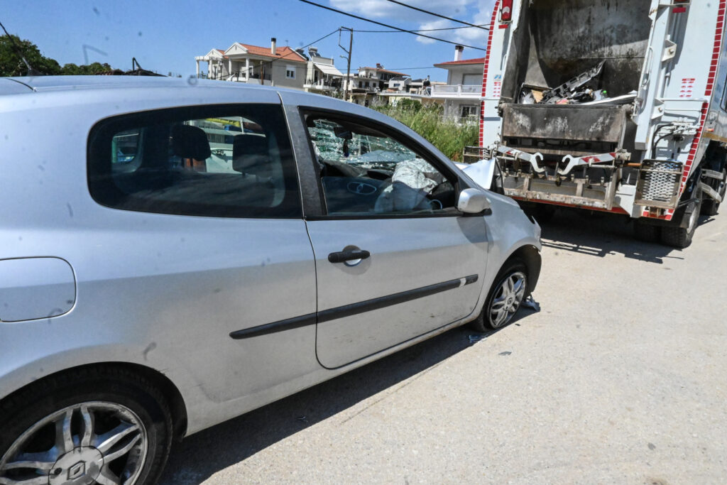 Αυτοκίνητο προσέκρουσε με απορριμματοφόρο στο Άργος: Δύο τραυματίες από την σύγκρουση (φωτογραφίες)