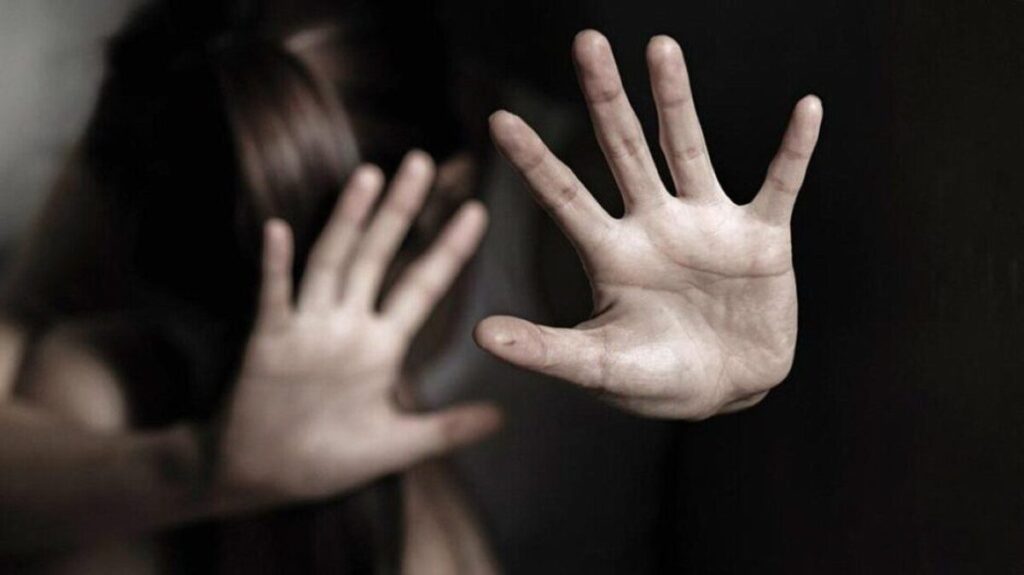 Οργή στη Σύμη για την αναβολή της δίκης του 27χρονου Αιγύπτιου που προέβη σε ασελγείς χειρονομίες κατά ανηλίκων