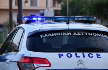 Τροχαίο ατύχημα στη Σαλαμίνα: Περιπολικό παρέσυρε 12χρονο έξω από σχολείο