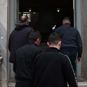 Ηράκλειο: Προφυλακιστέοι και οι τρεις νεαροί για την αιματηρή συμπλοκή έξω από μπαρ