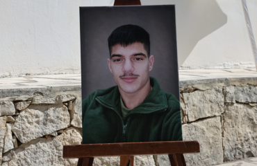 Συγγενείς 21χρονου που δολοφονήθηκε στο Ηράκλειο κατά αστυνομικών: «Φύγετε – Ήρθατε τώρα που τον σκότωσαν»