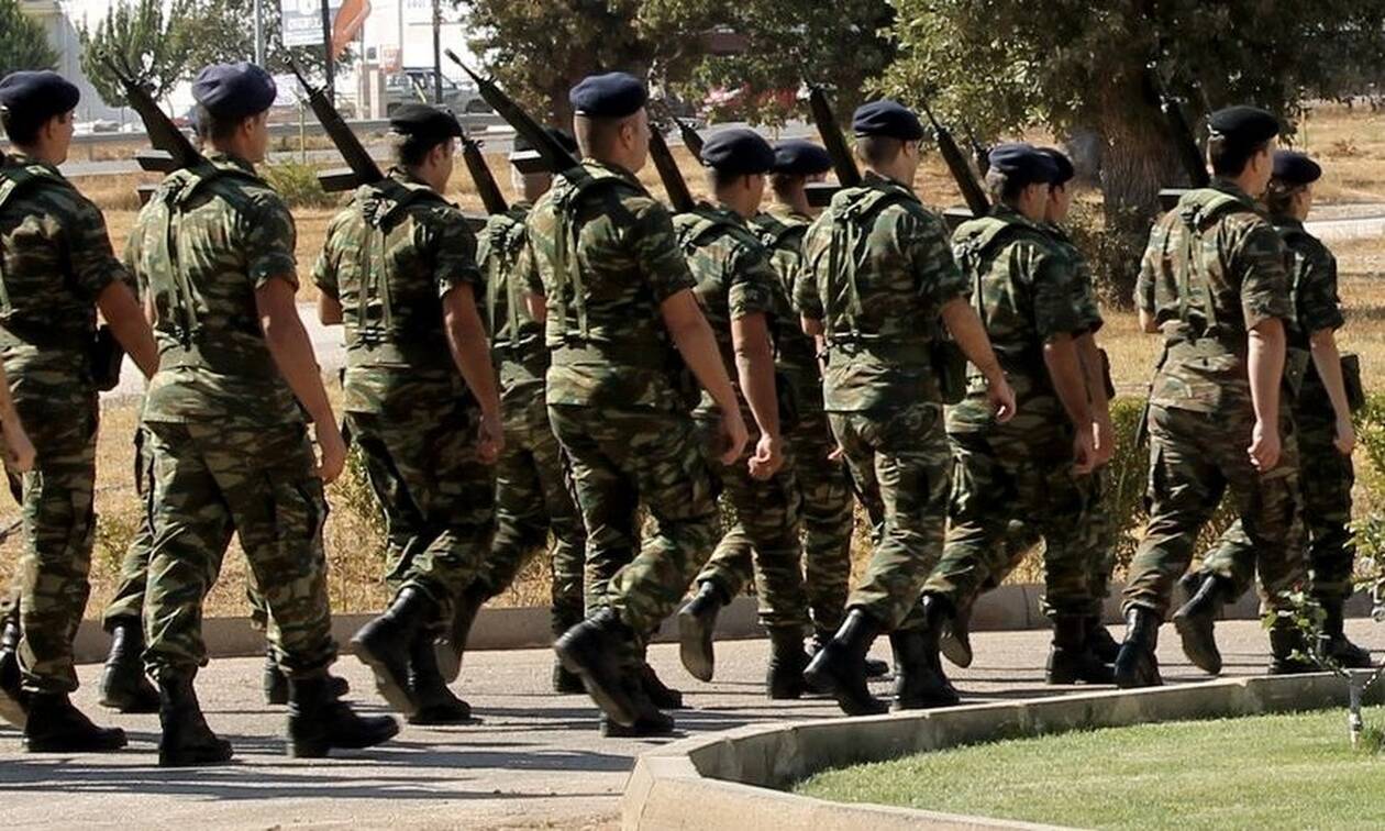Πρόστιμο έως 6.000 ευρώ στους ανυπότακτους και τους λιποτάκτες