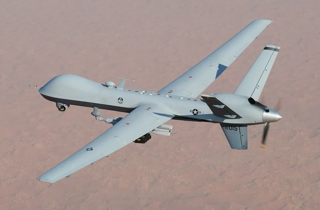Ουκρανικά drones συνετρίβησαν στη Λετονία: Oλοσχερώς καταστράφηκε δεξαμενή πετρελαίου κοντά στην πόλη Ρεζέκνε