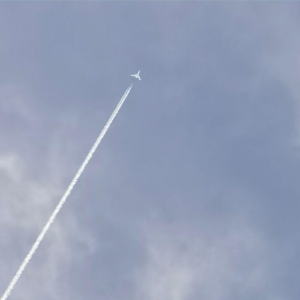 Σπάνιες εικόνες: Μαχητικό stealth 6ης γενιάς στον ουρανό της βόρειας Κίνας – Δείτε βίντεο