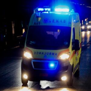 Αυτοκίνητο στη Χαλκιδική εξετράπη της πορείας του προκαλώντας τον σοβαρό τραυματισμό δύο γυναικών