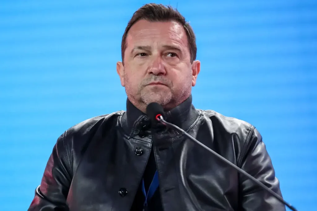 Η οργισμένη αντίδραση του Ν.Πλακιά στις δηλώσεις Α.Μπέου σχετικά με τα ονόματα των θυμάτων των Τεμπών στο Σύνταγμα