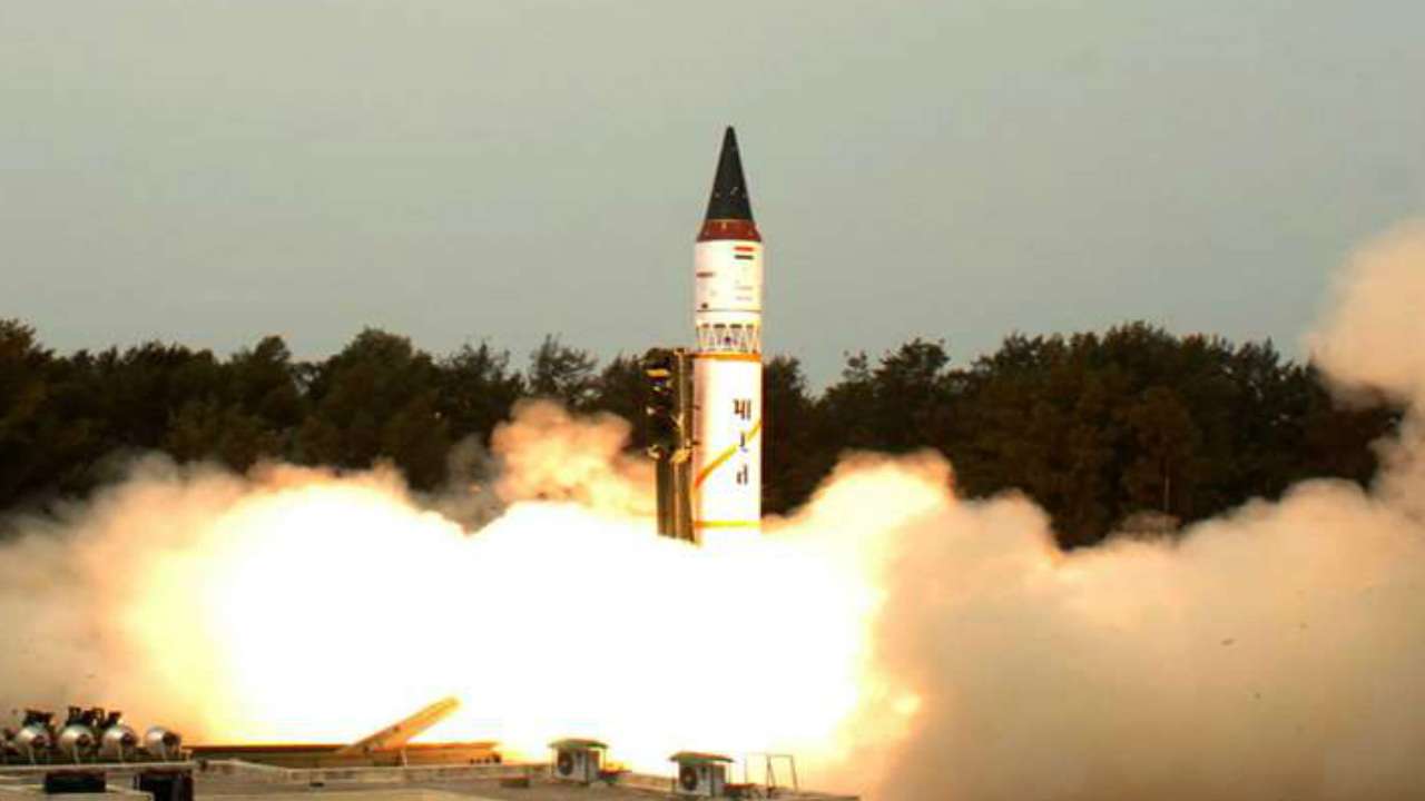 Η Ινδία ανακοίνωσε την ανάπτυξη του Agni-5: Θα μπορεί να πλήττει στόχους σε αποστάσεις 5.500χλμ