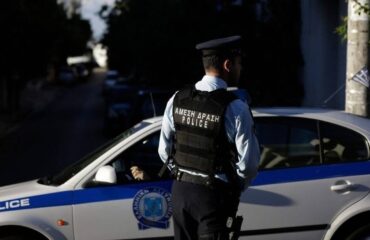 Λαύριο: Συνελήφθη 56χρονος στην κατοχή του οποίου βρέθηκε ολόκληρο οπλοστάσιο