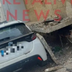 Ηράκλειο: Από θαύμα δεν υπήρξε ατύχημα μετά από πτώση μπαλκονιού σε αυτοκίνητο (βίντεο)