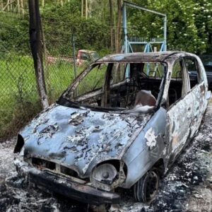 Έκαψαν αυτοκίνητο πολίτη στη Λέσβο μετά τις καταγγελίες του για κακοποιημένα ζώα – Τι αναφέρει στην ανάρτησή του