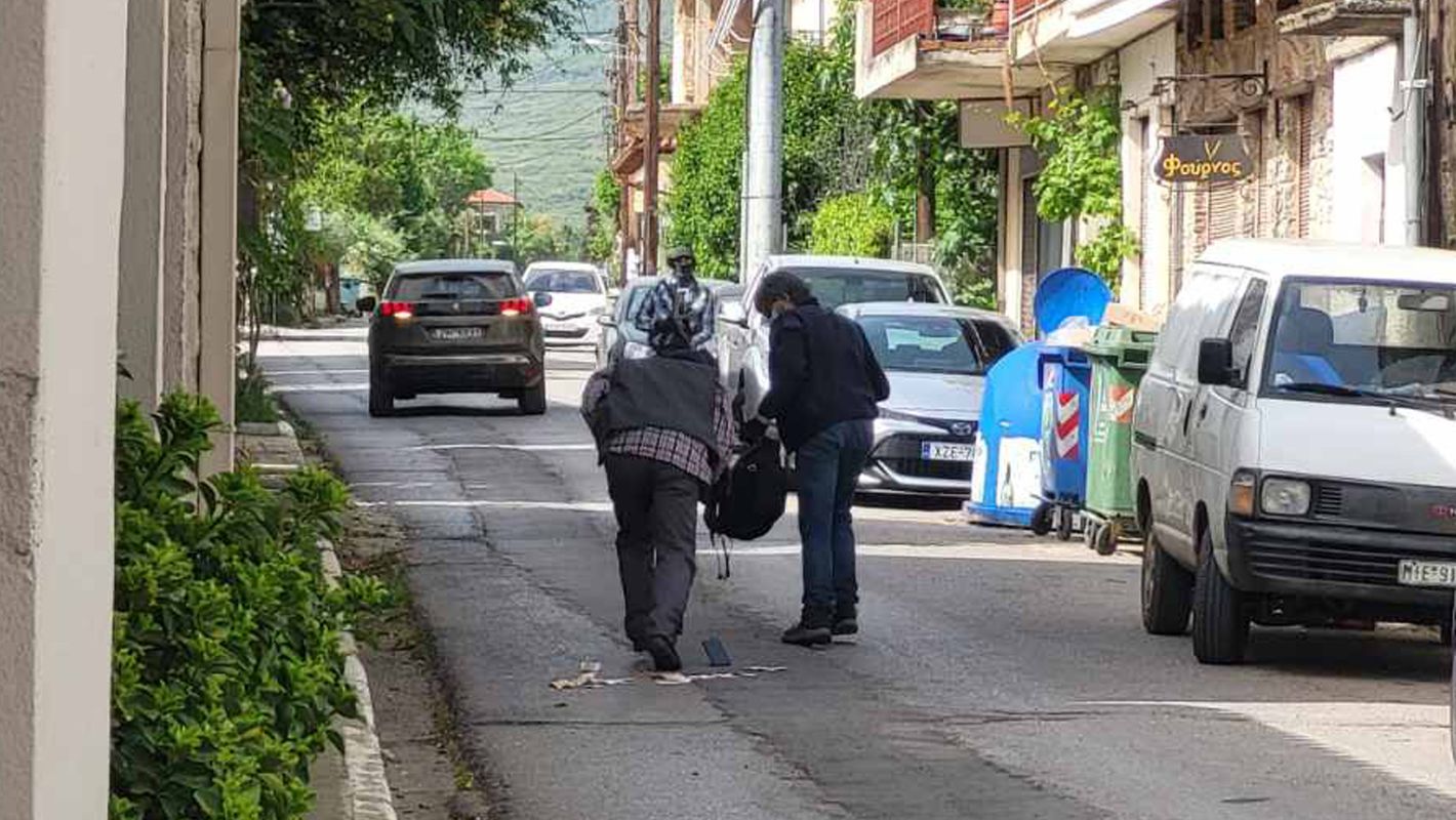 Συνελήφθησαν οι δράστες της ένοπλης ληστείας στην Κάτω Τιθορέα: Με σφαίρα στη θαλάμη τα καλάσνικοφ που είχαν!