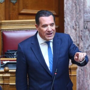 Η νέα ανάρτηση του Α.Γεωργιάδη για τη φωτογραφία του με γυναίκα: «Πήραν εξώφυλλο περιοδικού και το αλλοίωσαν»