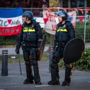 Ολλανδία: Μεγάλη συγκέντρωση διαμαρτυρίας κατά των μεταναστών έξω από κέντρο υποδοχής