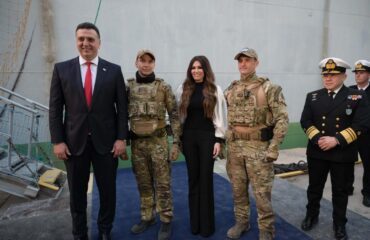 Ταξίδι «αστραπή» για την Κίμπερλι Γκιλφόιλ στην Σούδα