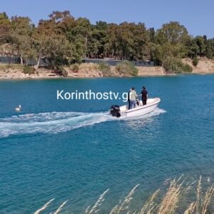 «Θρίλερ» στην Ποσειδωνία Κορινθίας: Eντοπίστηκε όχημα μέσα στην θάλασσα – Δεν βρέθηκε οδηγός (βίντεο)