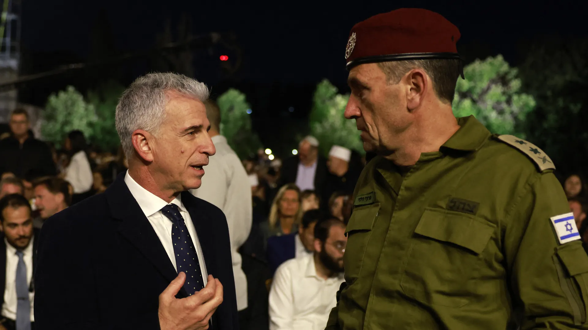 Ντέιβιντ Μπαρνέα: Η WSJ φέρνει στη δημοσιότητα τις μυστικές συναντήσεις του επικεφαλής της Μοσάντ με τα ΗΑΕ