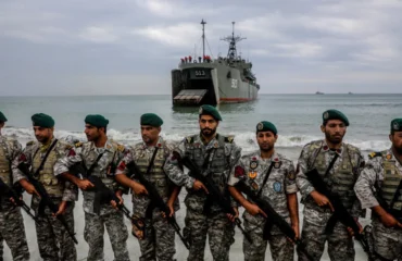 Το Ιράν κατάσχεσε πλοίο «πλωτό-οπλοστάσιο» ανοιχτά του Ομάν – Εξόπλιζε ομάδες προστασίας εμπορικών πλοίων
