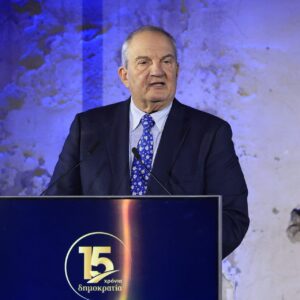 Κ.Καραμανλής για COSCO: «Κανείς άλλος σοβαρός διεθνής παράγοντας δεν είχε ενδιαφερθεί για το λιμάνι του Πειραιά»