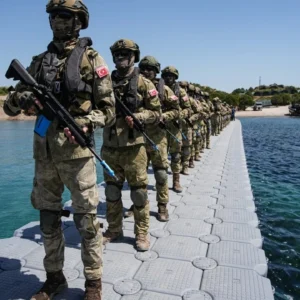 Αποβατική άσκηση από την Τουρκία και σχέδιο νόμου για ΑΟΖ 200 ν.μ. δείχνουν προς «θερμό» επεισόδιο στο Αιγαίο