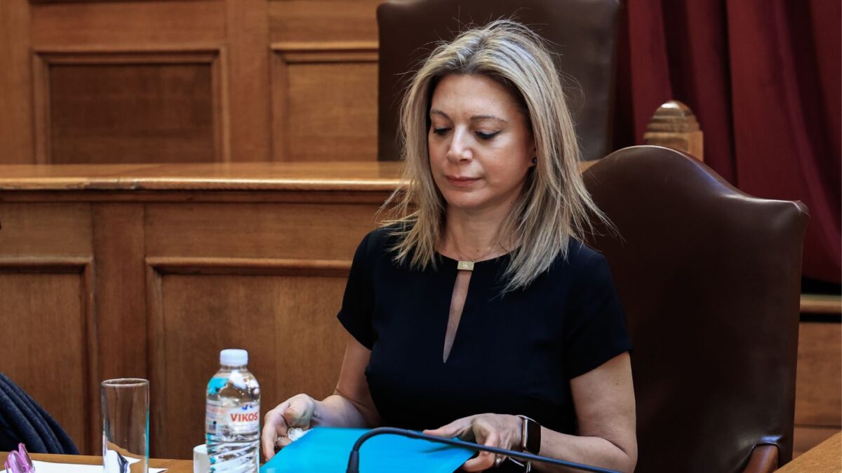 Μ.Καρυστιανού: Kατέθεσε αίτημα για αναβάθμιση του κατηγορητηρίου του Κ. Καραμανλή σχετικά με τα Τέμπη