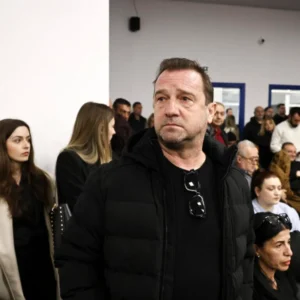 Τι προκάλεσε το δεικτικό σχόλιο του Ν.Πλακιά στον Θανάση Αυγερινό: «Για ρώτα λίγο την Μαρία – Σπασίμπο “σύντροφε”»