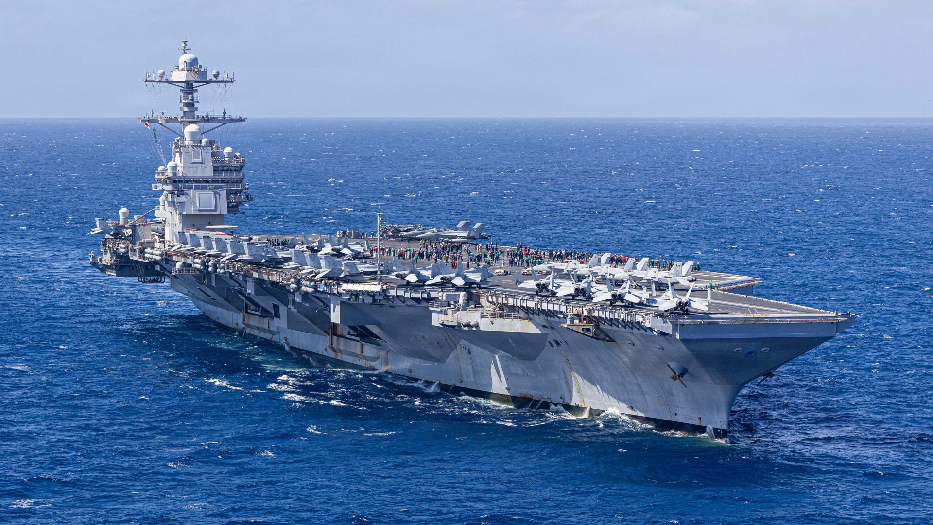 Στις ΗΠΑ επέστρεψε το αεροπλανοφόρο USS Gerald R. Ford μετά από 11 μήνες επιχειρήσεων