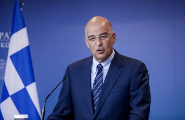 Ν.Δένδιας στο συνέδριο της ΝΔ: «Οι δημοσκοπήσεις προκαλούν προβληματισμό στην κυβέρνηση»