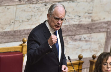 Τουρκικά ΜΜΕ κατά Κ.Τασούλα: «Ο Έλληνας Πρόεδρος κούνησε το δάχτυλο από την γέφυρα του Έβρου»