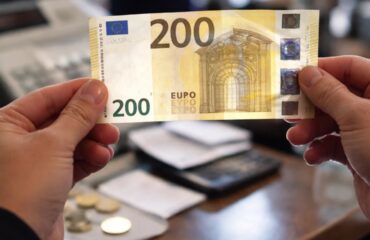 Συνελήφθησαν ανήλικοι που «έσπρωχναν» στην τοπική αγορά του Ηρακλείου πλαστά 200ευρα