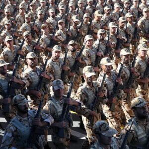 Ιράν: Πρωτοφανής ανταπόκριση στο κάλεσμα του Στρατού –  Έως 11 εκατ. εγγραφές εθελοντών!
