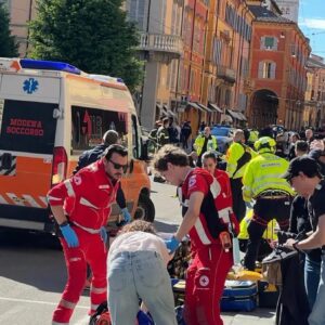 Πάνε να βγάλουν τον Μαροκινό «τρελό» – Δήμαρχος Μόντενα: «Δεν ήταν τρομοκράτης  –  Είχε ψυχολογικά»