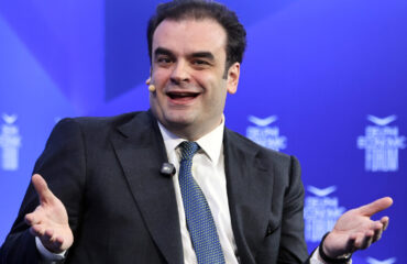Πλήθος βουλευτών και αυτοδιοικητικών σε χώρο διασκέδασης με τον Κ. Πιερρακάκη