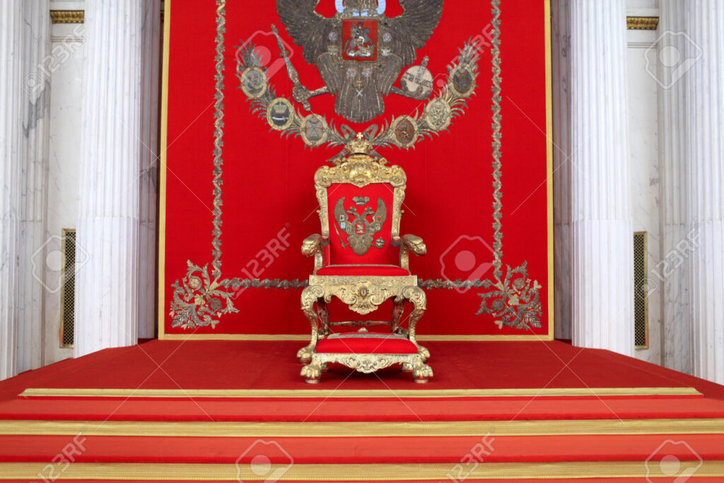 Αγία Πετρούπολη: Ένοπλος έκατσε στον τσαρικό θρονο στο μουσείο Έρμιταζ!