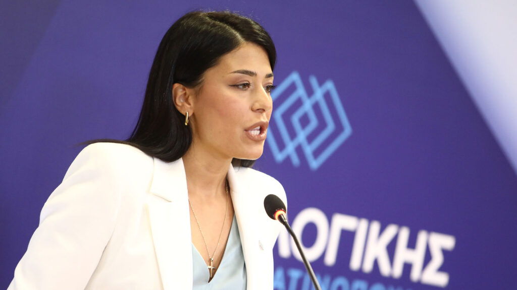 Α.Λατινοπούλου: «Προτιμώ να αποσυρθώ από την πολιτική από το να συνεργαστώ με τον Κ.Μητσοτάκη»
