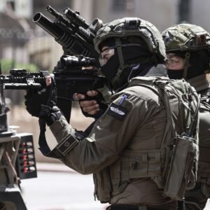 Δείτε βίντεο: Ρεσάλτο από άνδρες των ειδικών δυνάμεων του Ισραήλ σε στολίσκο με προορισμό τη Λωρίδα της Γάζας