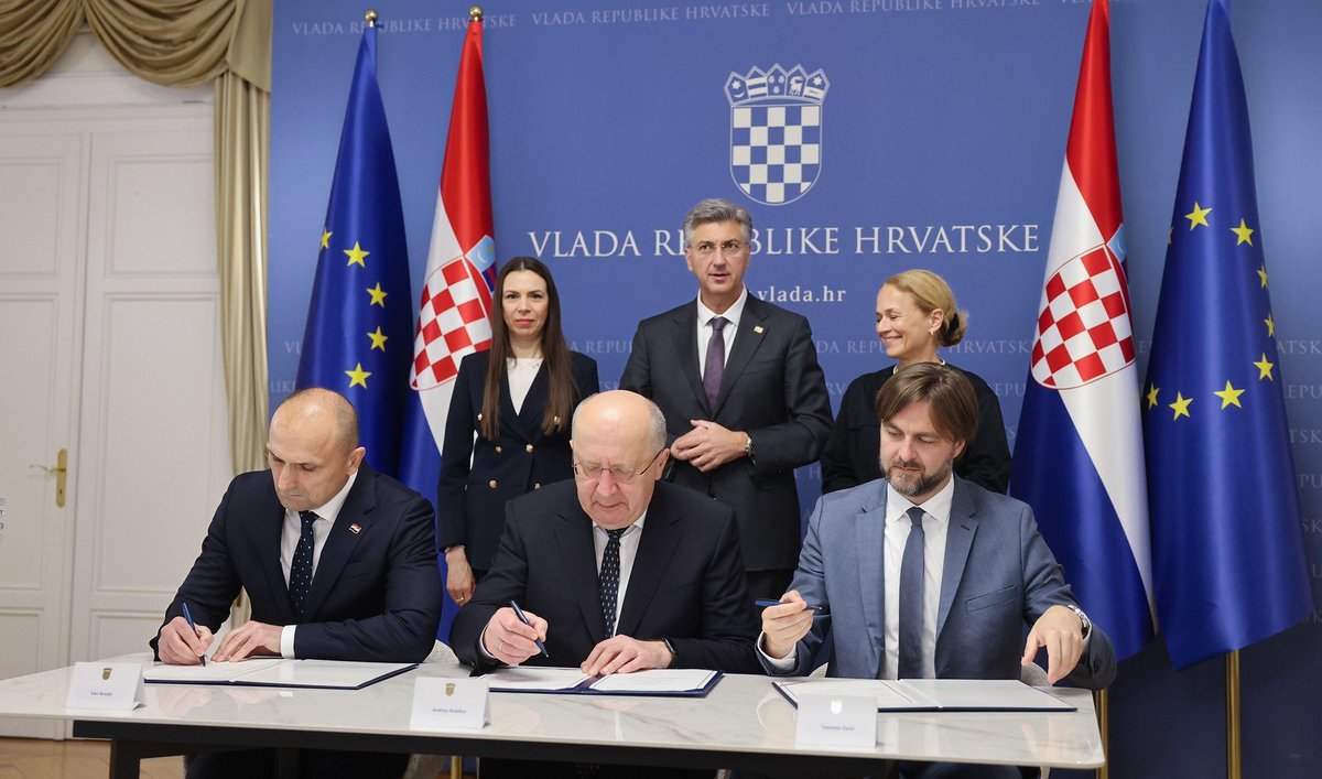 Η Κροατία υπέγραψε συμφωνία 1,7 δισ. ευρώ με την ΕΕ για μαζικό εξοπλιστικό πρόγραμμα – Τι περιλαμβάνει