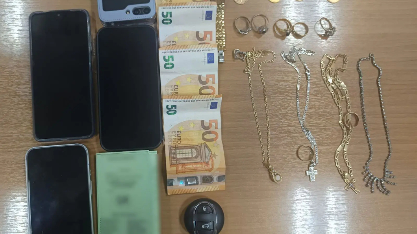 Αλλοδαπές κατάφεραν και εξαπάτησαν 80χρονη γυναίκα στην Καστοριά: Της πήραν χρυσαφικά και λίρες (βίντεο)