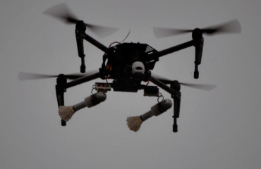 Το Βιετνάμ παρουσίας το νέο του αντι-drone όπλο: Έξι Α-K47 σε FPV!