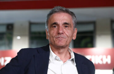 «Φαρμάκι» ο Ε.Τσακαλώτος για το εάν είναι αριστερός ο Α.Τσίπρας: «Εξαρτάται ποια μέρα θα τον ρωτήσεις»