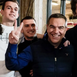 Από το «Ιθάκη» μέχρι το «Λάουρα»: Τα ονόματα που προτείνουν οι νέοι για το κόμμα που ετοιμάζει ο Α.Τσίπρας