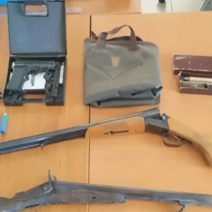 Κερατέα: Παράνομο «οπλοστάσιο» εντοπίστηκε σε σπίτι 20χρονου