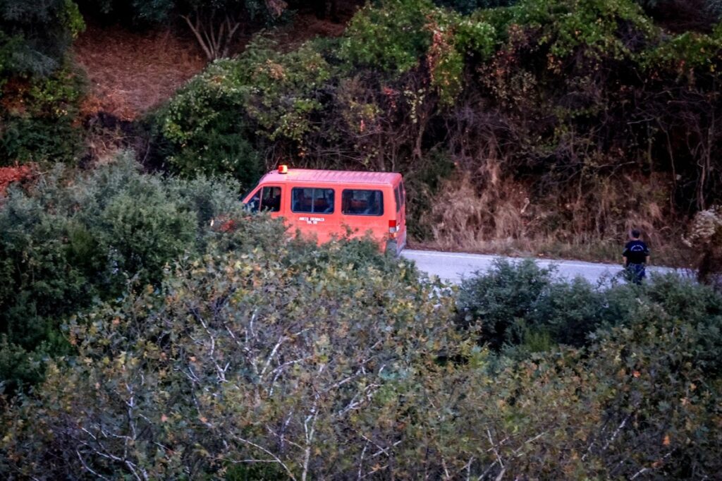Σοβαρός τραυματισμός πυροσβέστη κατά την διάρκεια αναζήτησης 25χρονου ορειβάτη στον Όλυμπο