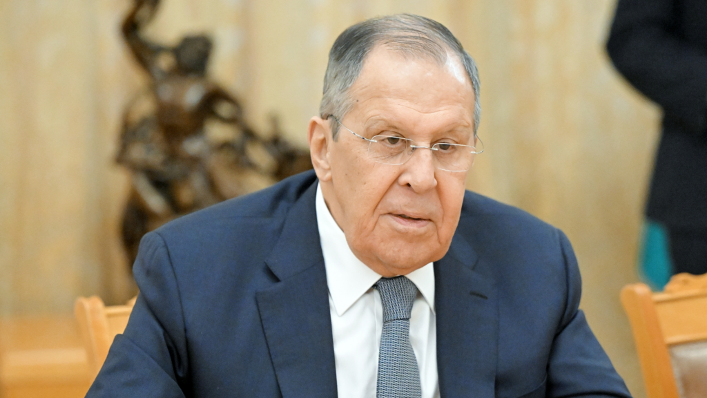 Σ.Λαβρόφ: «Η Δύση ετοιμάζει επίθεση κατά της Ρωσίας με επικεφαλής τον Ζελένσκι αντί του Χίτλερ»