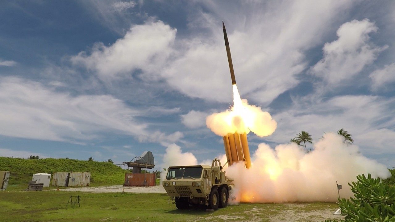 Washington Post: Πάνω από τα μισά αποθέματα πυραύλων THAAD χρησιμοποίησαν οι ΗΠΑ για να υπερασπιστούν το Ισραήλ