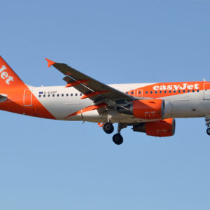 Αεροσκάφος της Easy Jet έκανε αναγκαστική προσγείωση στη Ρώμη λόγω ενός… power bank
