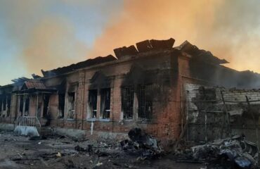 Οι Ουκρανοί χρησιμοποίησαν drones εξοπλισμένα με Starlink στην επίθεση σε ρωσικό κολλέγιο στο Λουγκάνσκ (βίντεο)