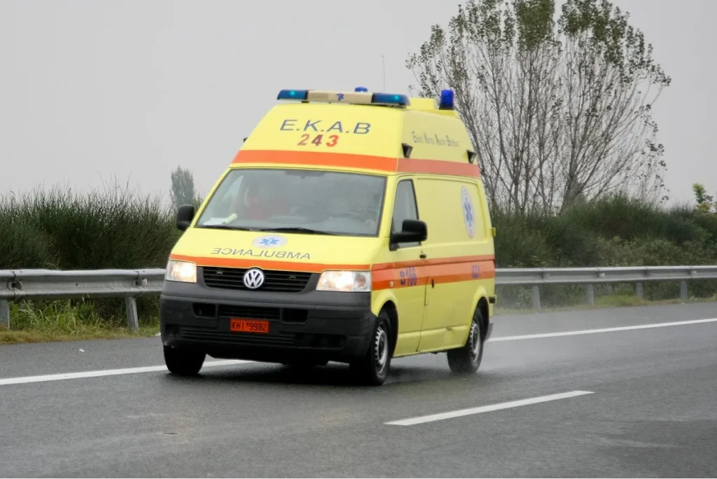 Όχημα έφερνε από τον Έβρο 7 παράνομους μετανάστες – Λίγο αργότερα εξετράπη της πορείας του